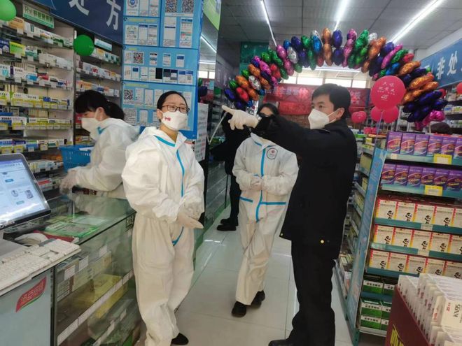 平襄鎮(zhèn)市場(chǎng)監(jiān)管所開(kāi)展疫情防控相關(guān)藥械消殺等用品專項(xiàng)整治